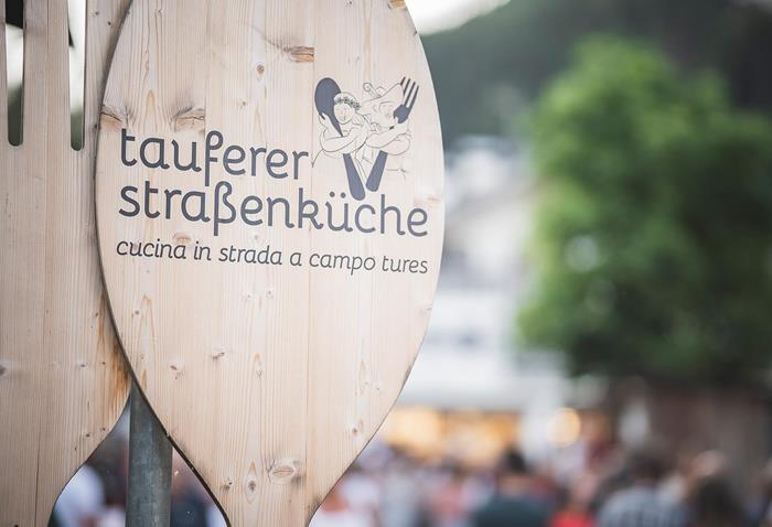 strassenkueche-sand-in-taufers-ahrntal-valle-aurina-tv-sand-in-taufers-koni-studios-36
