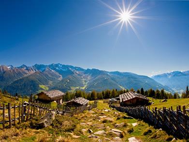 holzerboeden-mit-sonne