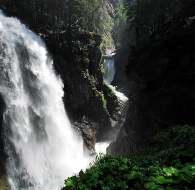 2547-reinbachwasserfaelle-c-touristinfo-sandintaufers-campotures