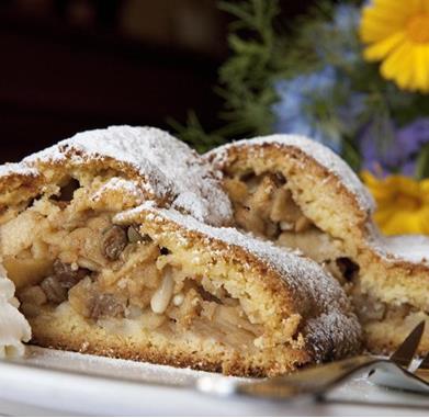 genuss-apfelstrudel-platterhof-gorfer