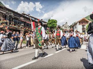 mittsommerfest-mk-i7r1383
