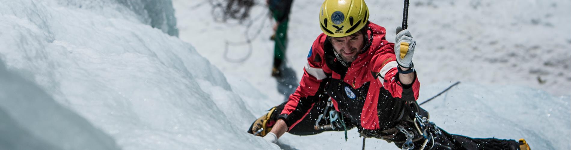 hero-eisklettern-ahrntal-valle-aurina-idm-suedtirol-hansi-heckmair-3