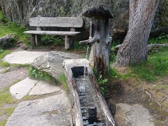 Brunnen Hl. Geist Kirche